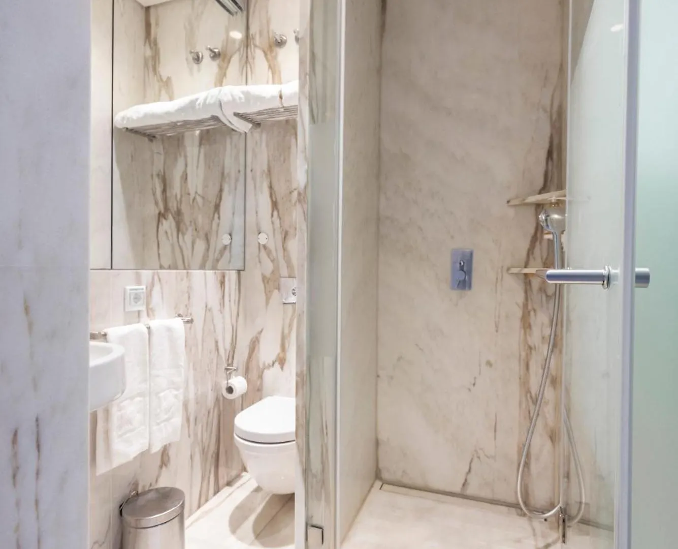 Chiado Camoes Apartments | Lisbon Best Apartments Portugalia
